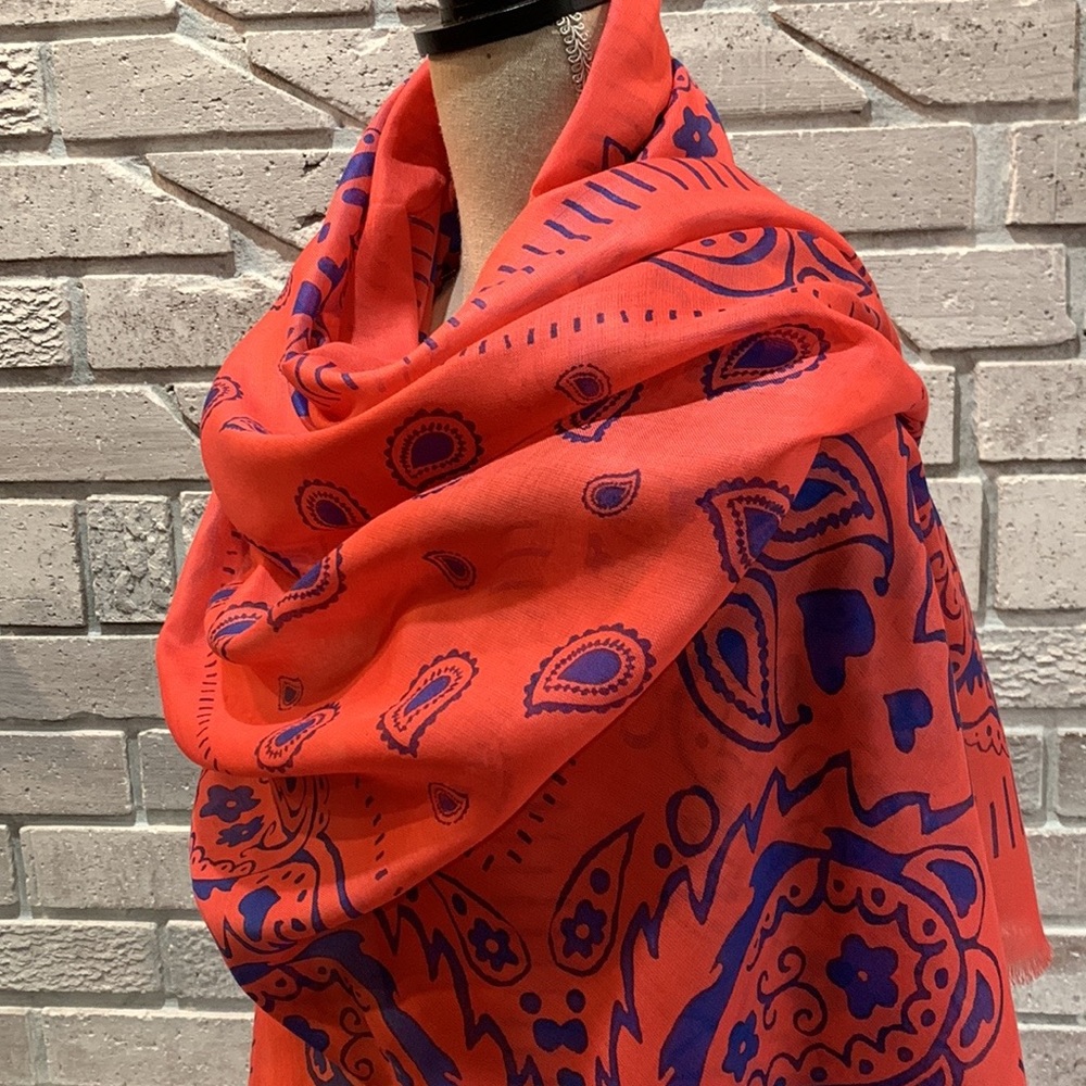 💗Barneys New York Oversized Paisley Wrap Shawl Scarf NWOT